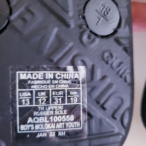 QUICKSILVER NWT Molokai Flip-Flops - Size 13 Youth - Picture 6 of 7